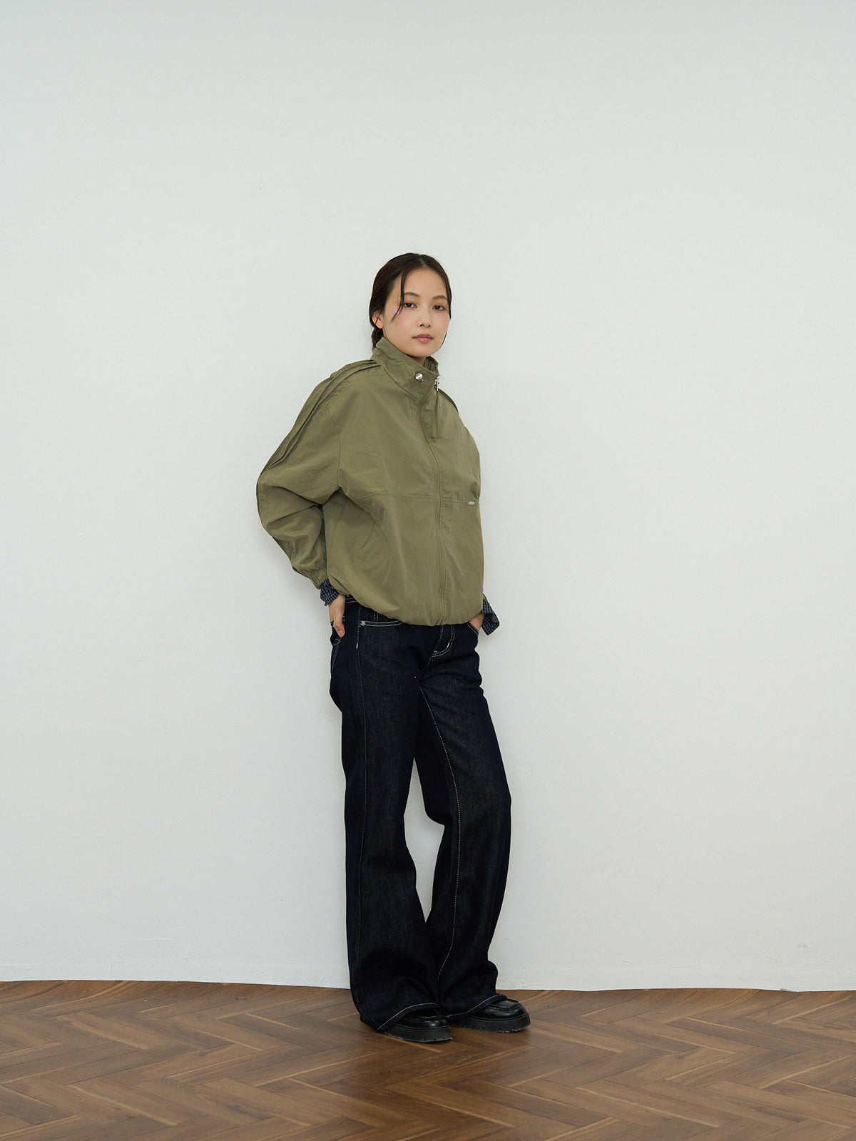 stand collar blouson