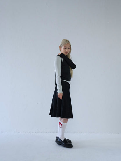 knee-high ribbon socks