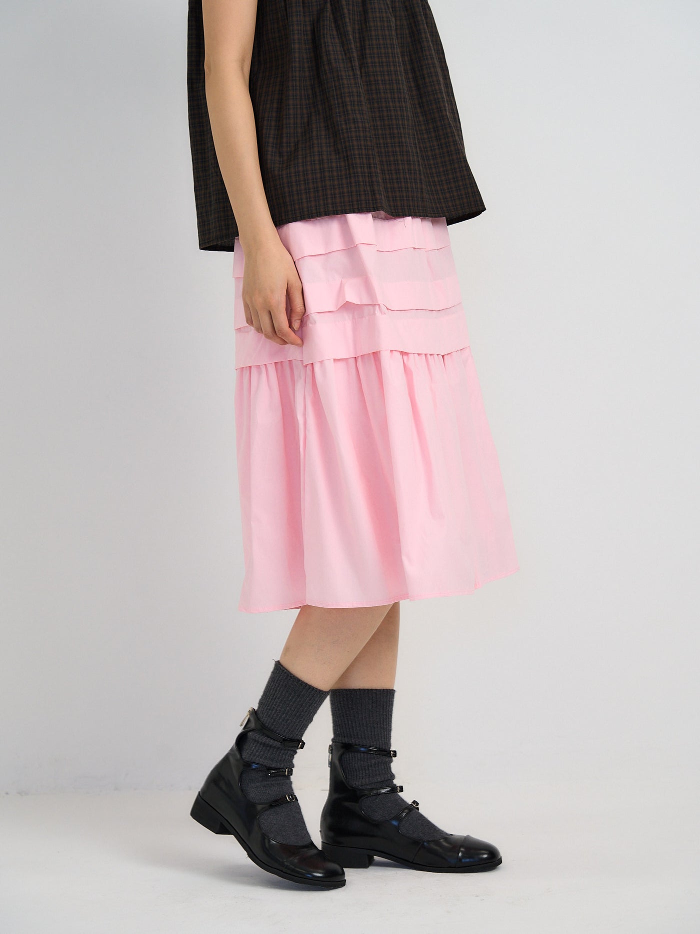tiered pleated midi skirt