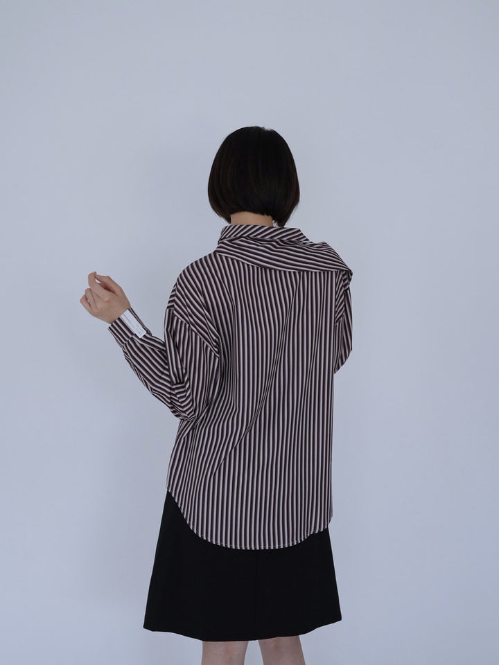 【8月26日発送予定】asymmetric stripe shirt
