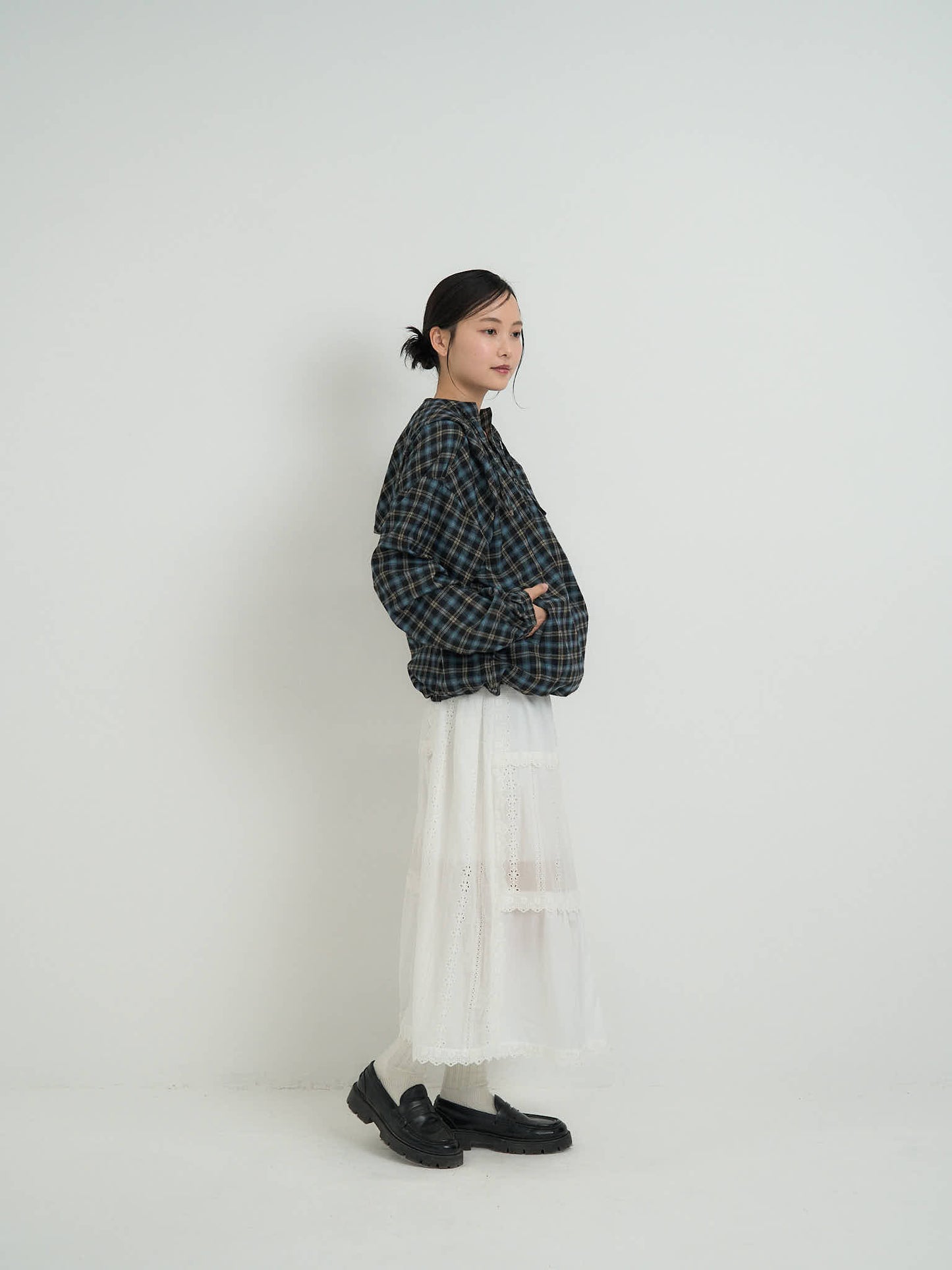 lace tiered long skirt