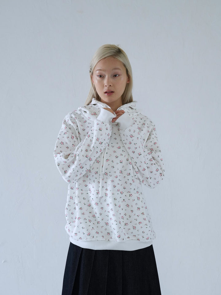【 10月上旬発送予定 】tiny floral frill hoodie