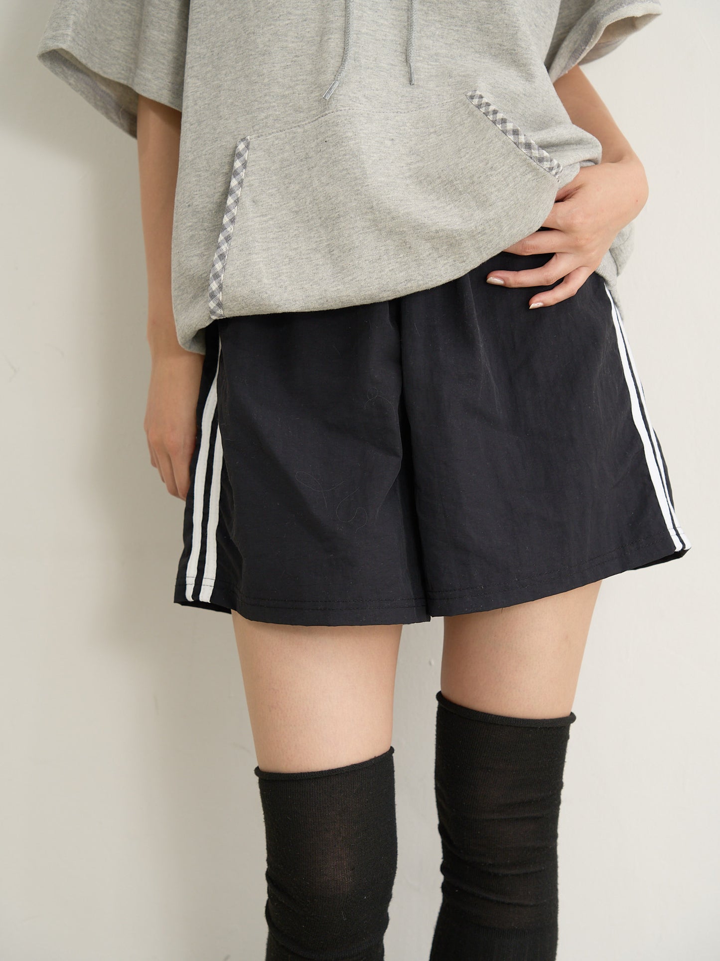 line short pants