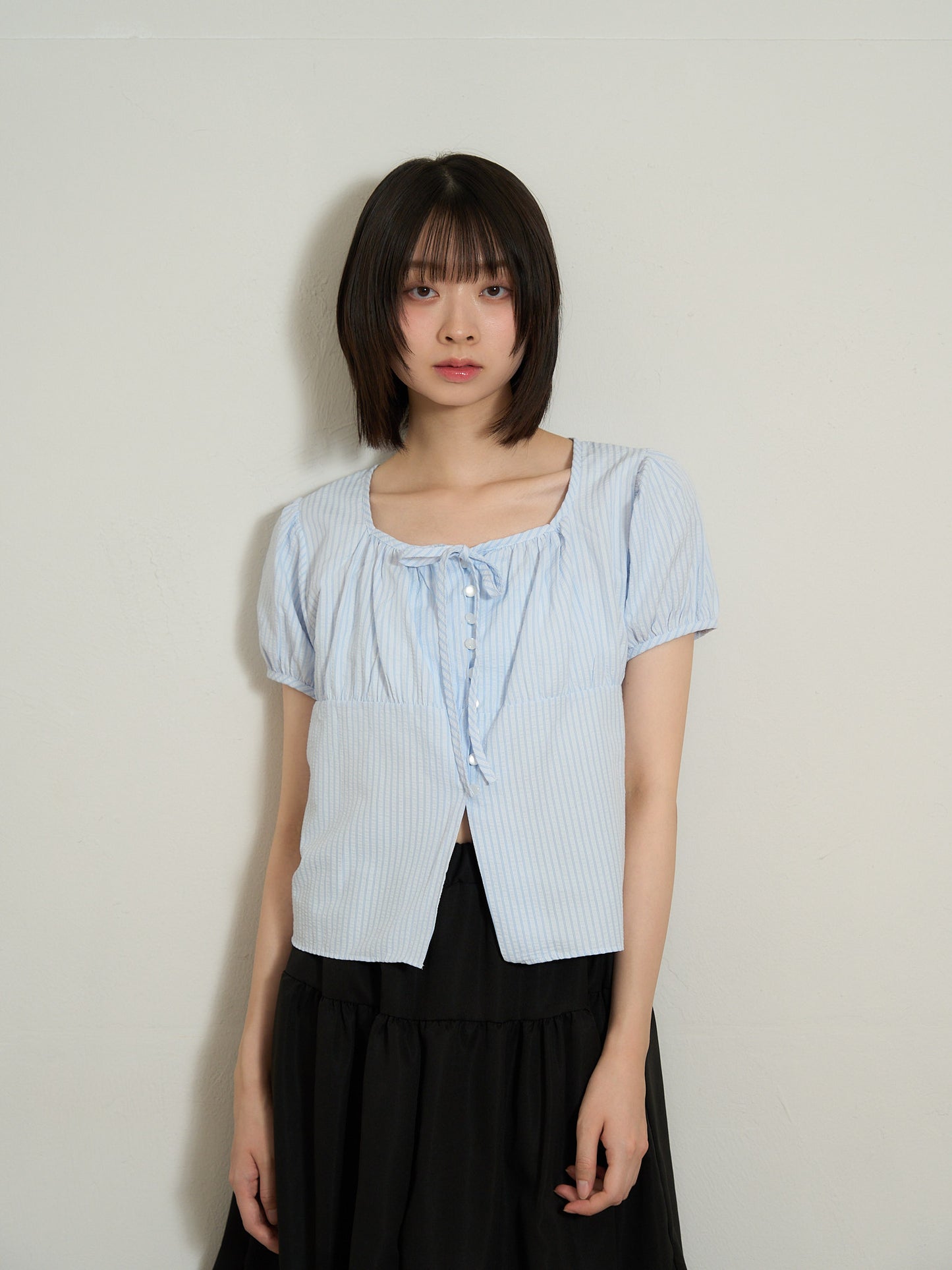 stripe ribbon blouse