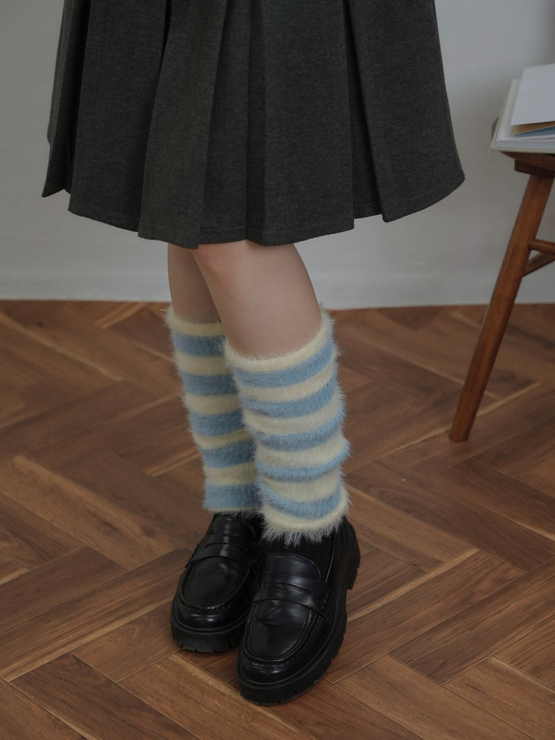 border knit leg warmer