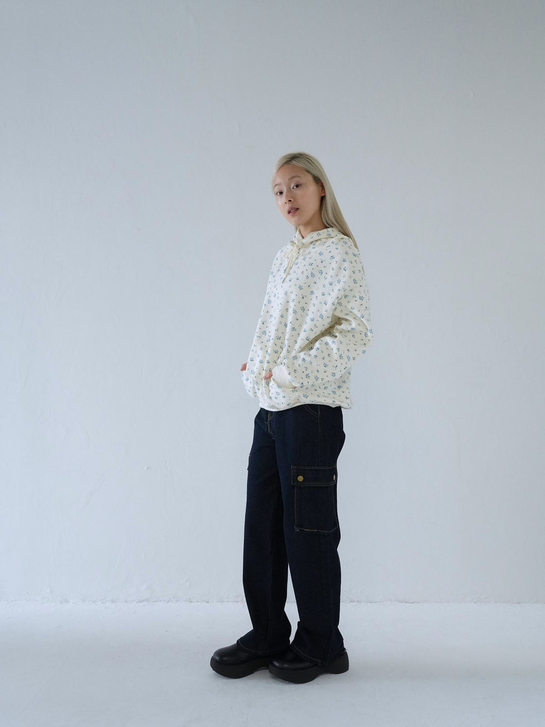 【 10月上旬発送予定 】tiny floral frill hoodie