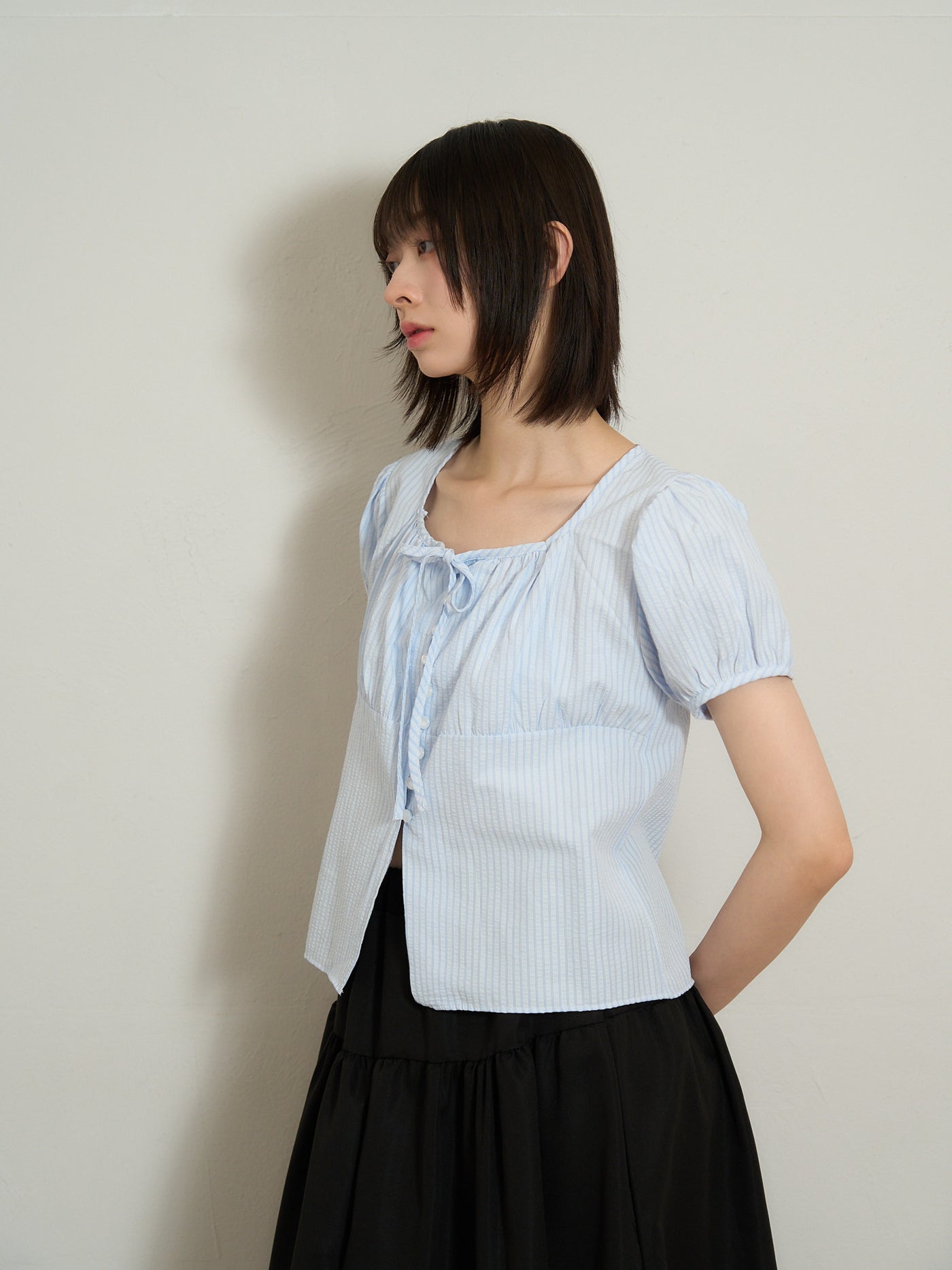 stripe ribbon blouse