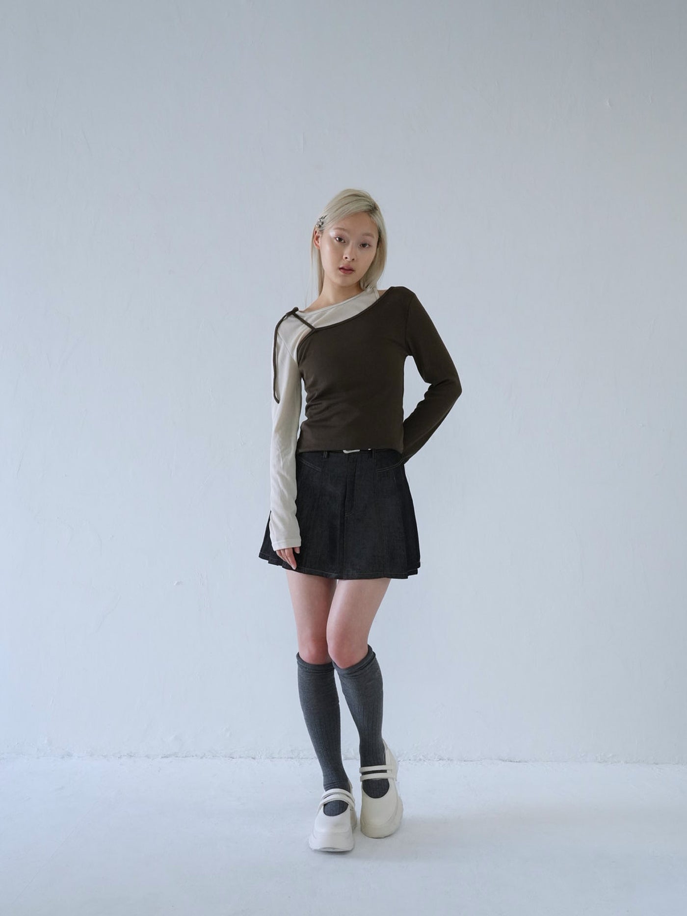 denim pleated mini skirt