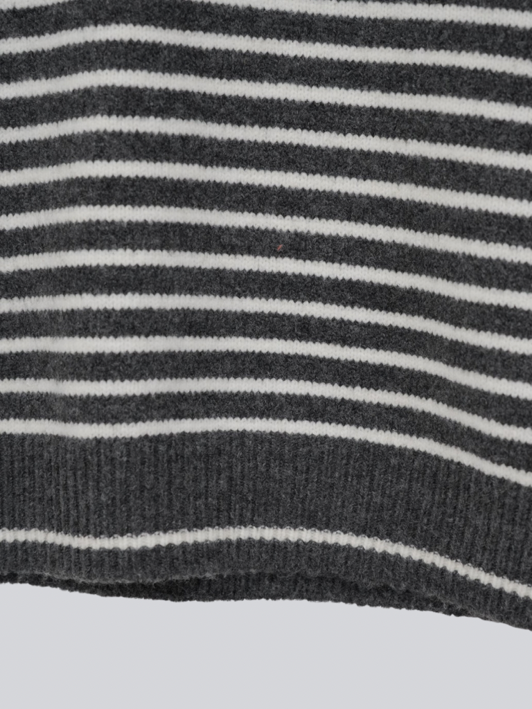 border knit top scarf set