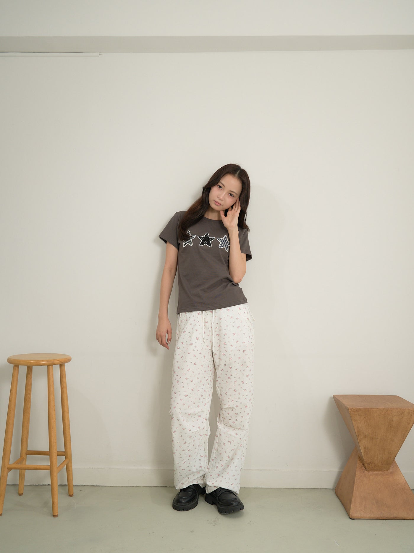 star patch tee