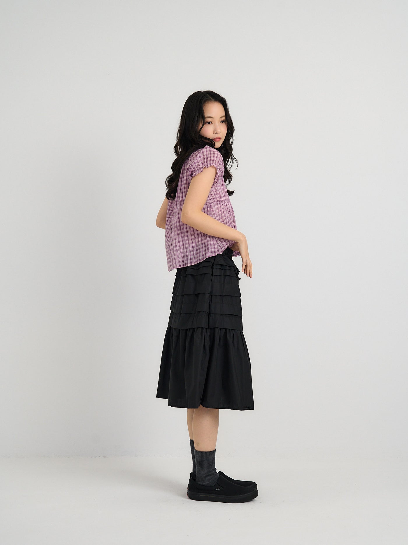 tiered pleated midi skirt