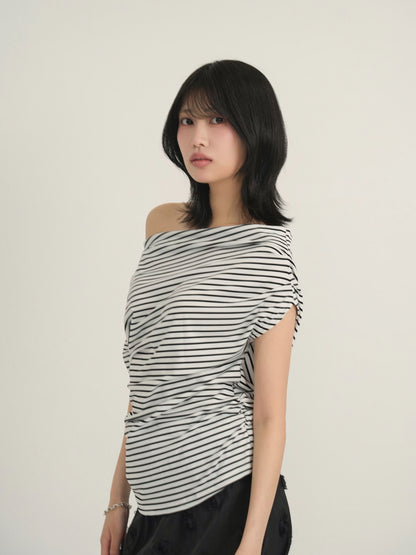 one shoulder border tee