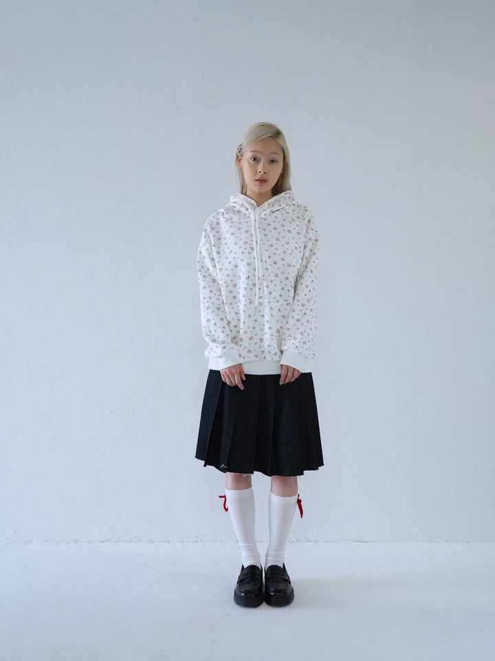 【 10月上旬発送予定 】tiny floral frill hoodie