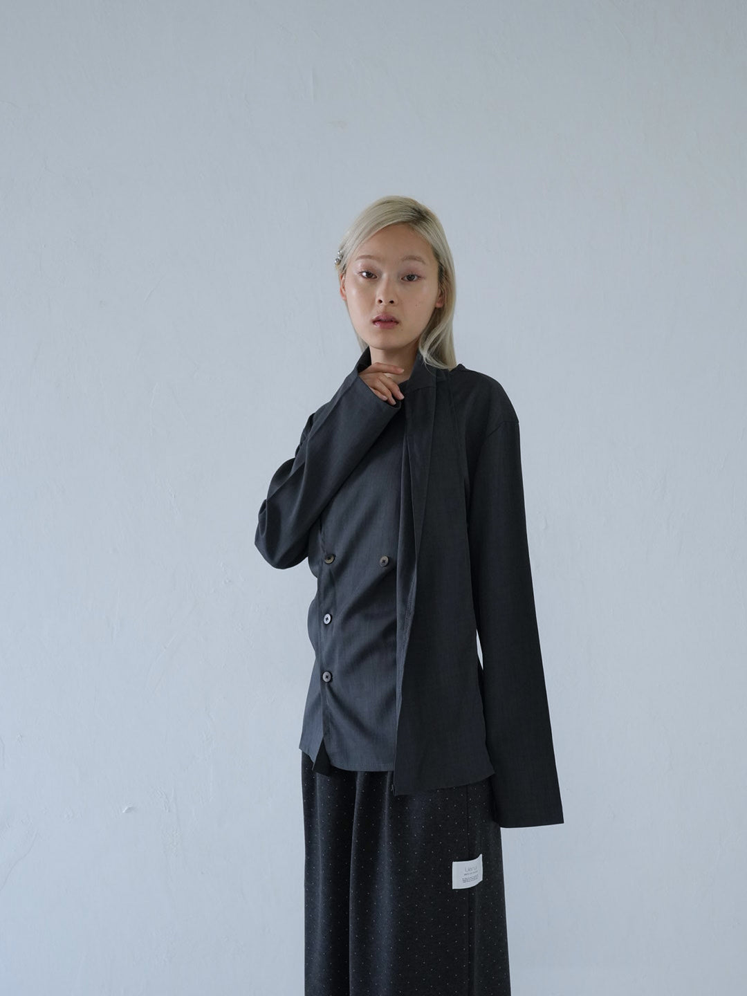 【 10月上旬発送予定 】drape neck asymmetric blouse