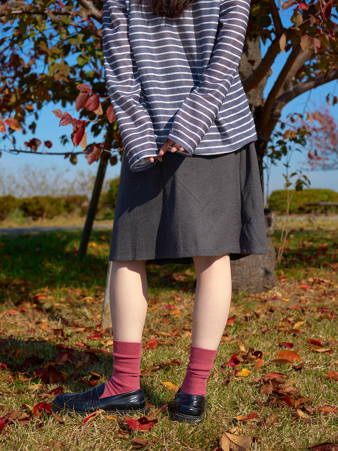 classic midi pleated skirt