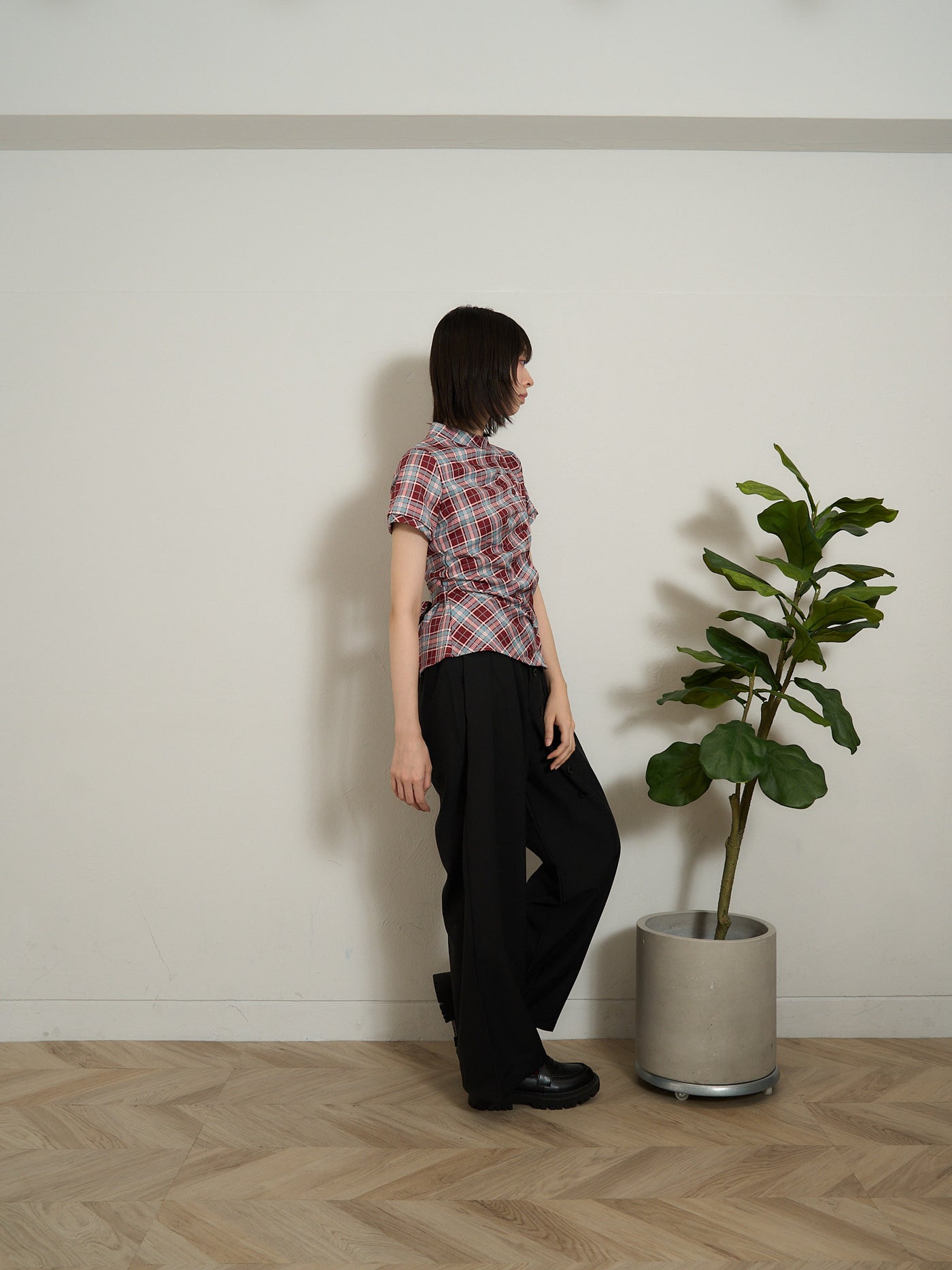 twist button check top