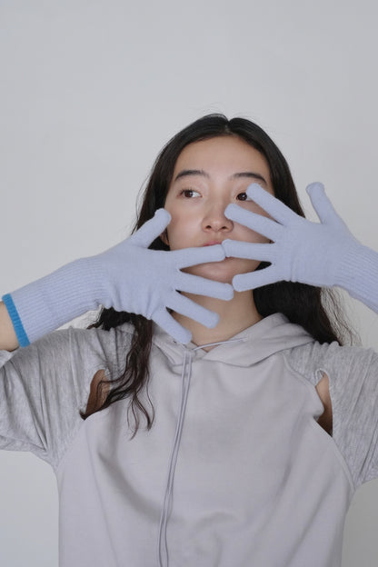 bicolor knit gloves