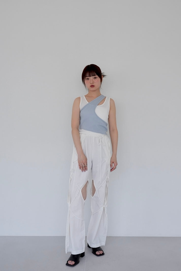 string hole pants