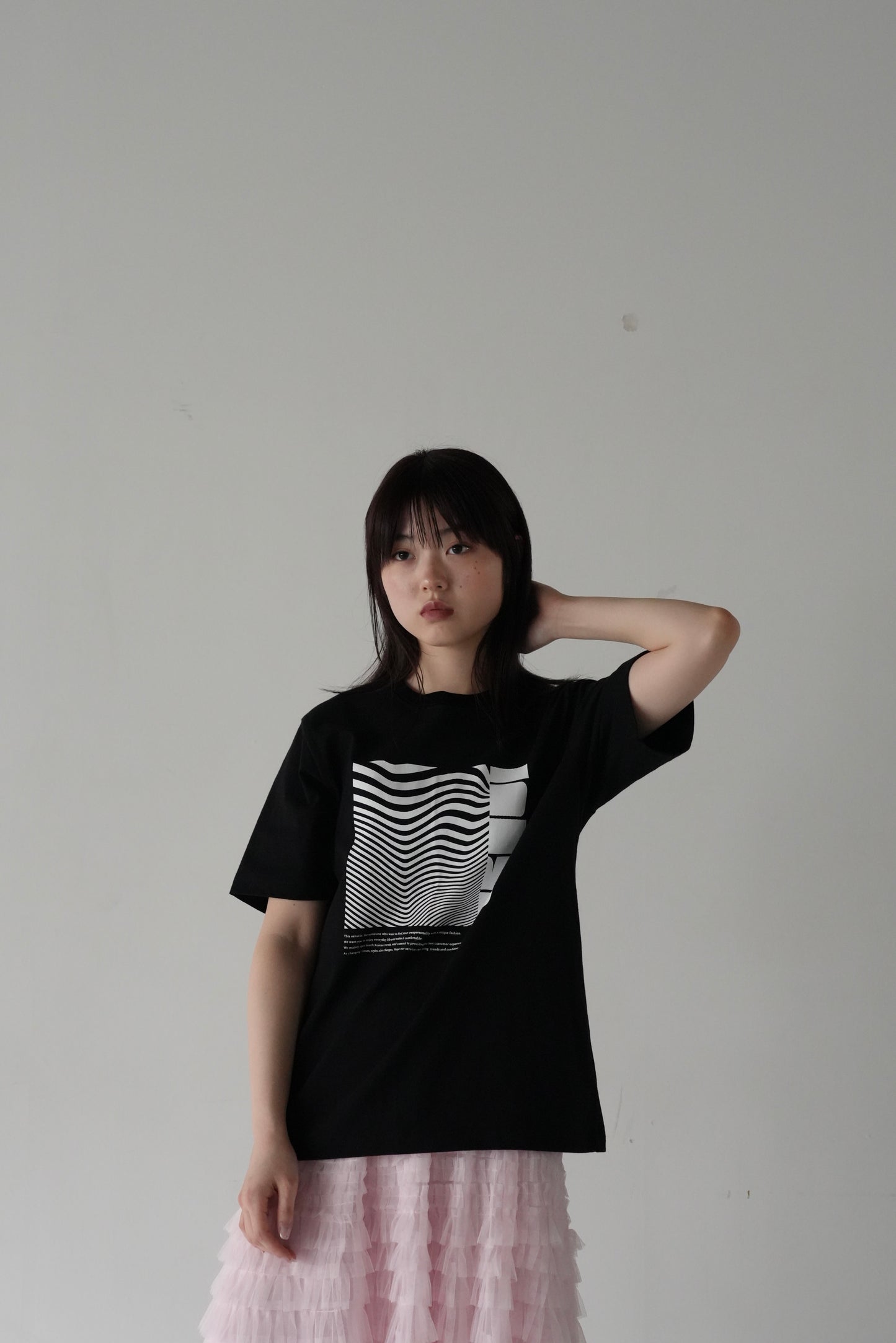 marble motif graphic T