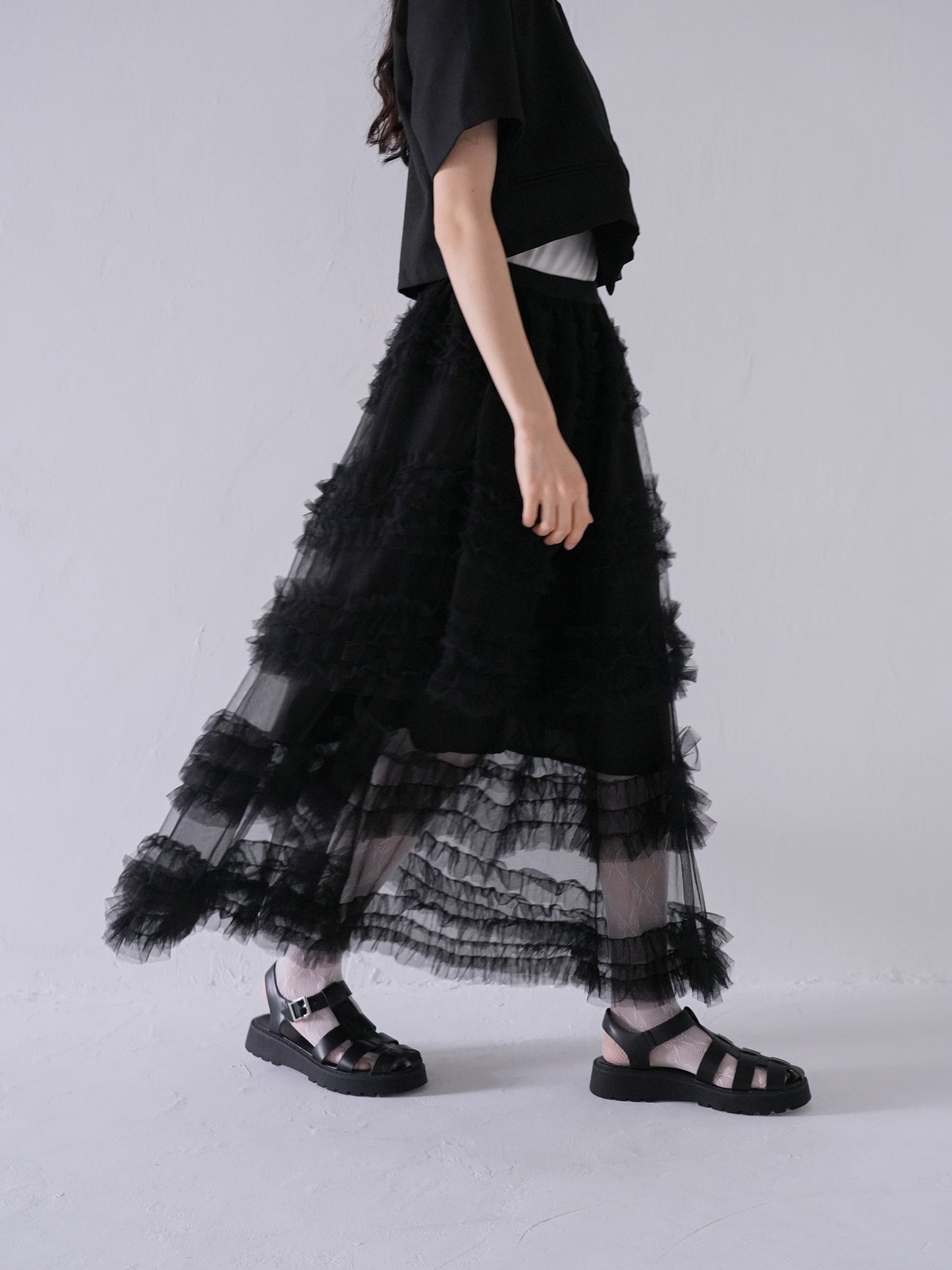 volume frill tiered skirt