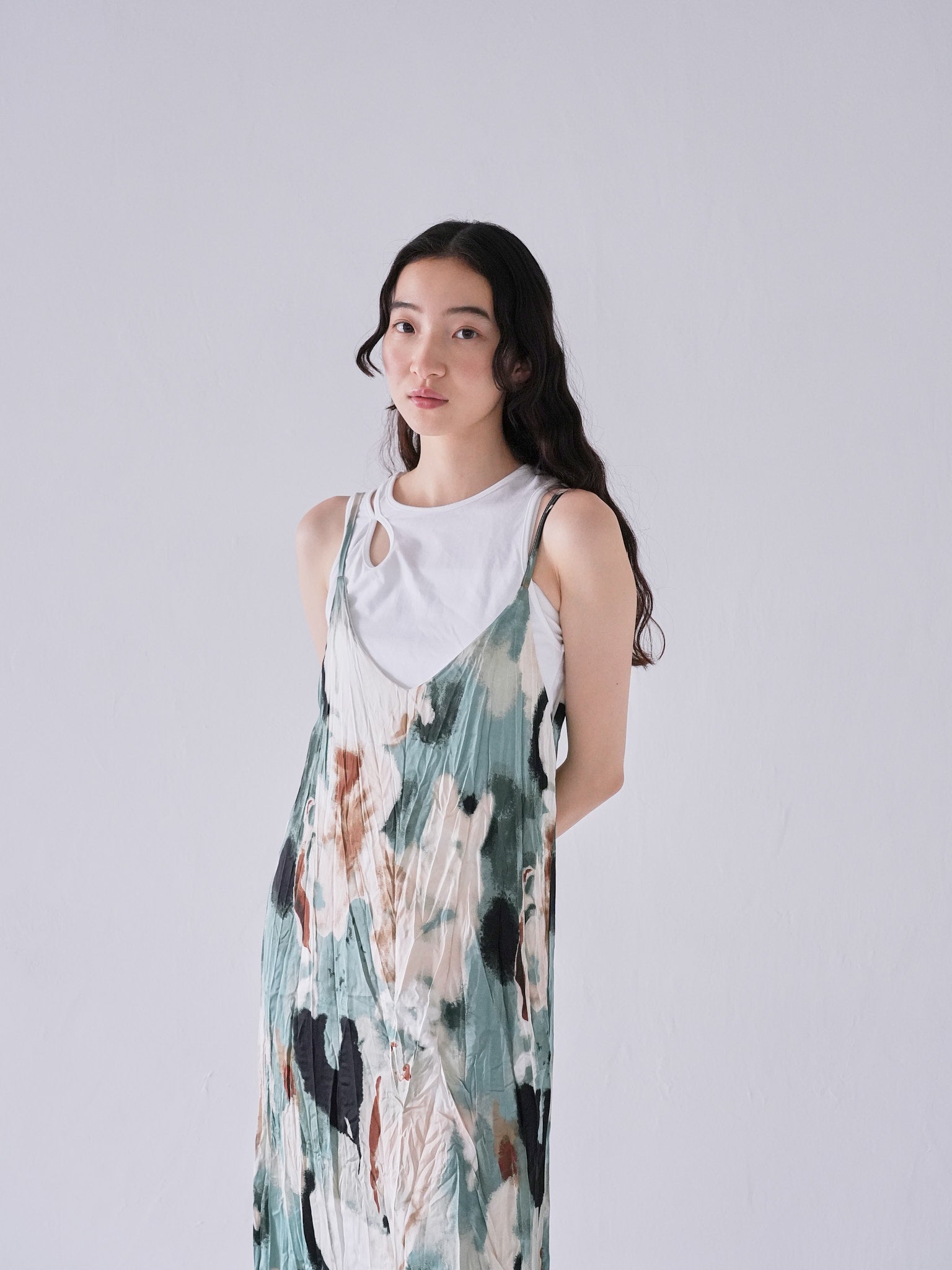 Wrinkle marble cami one piece – Uenui