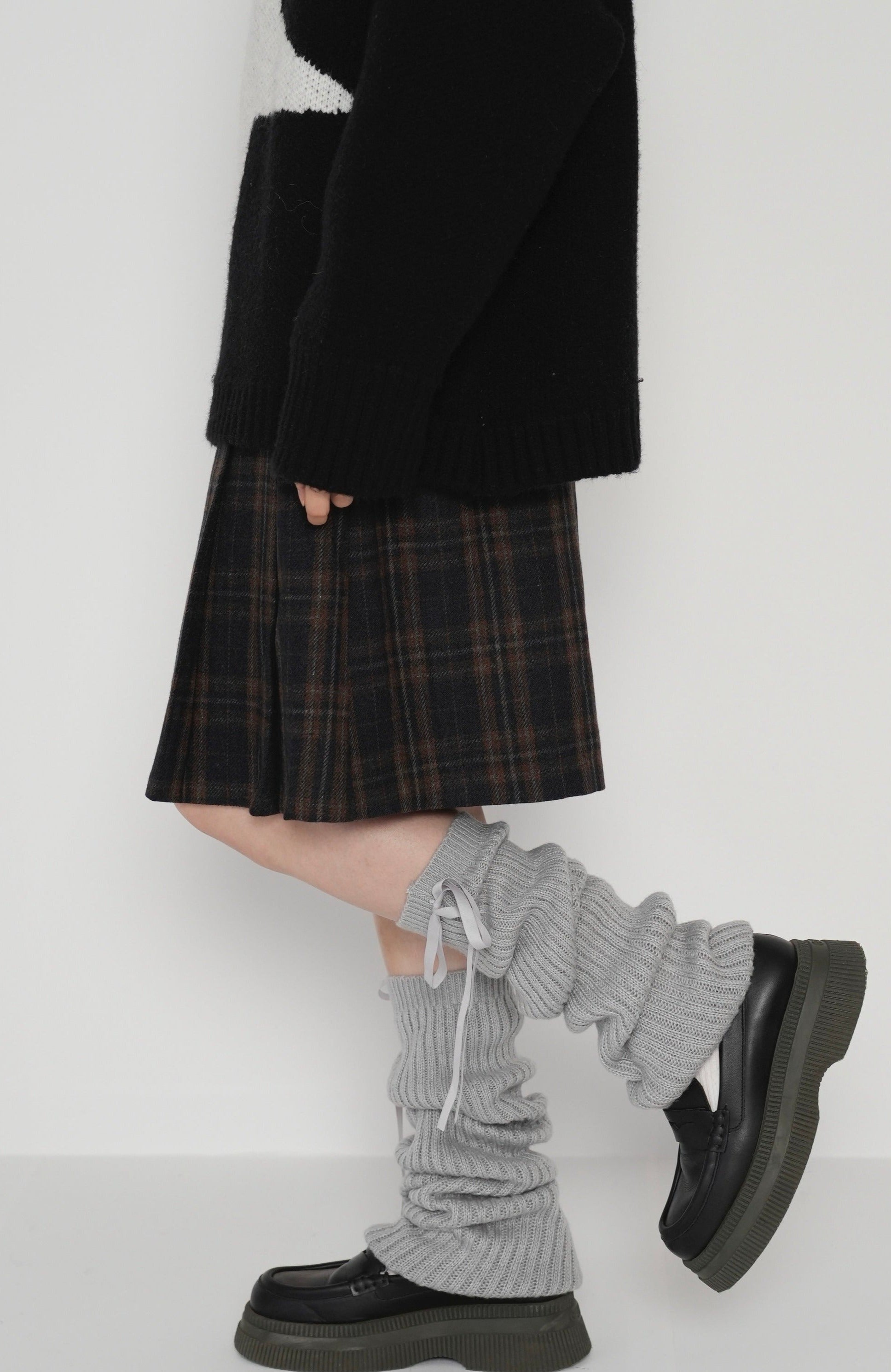 check pleats skirt – Uenui