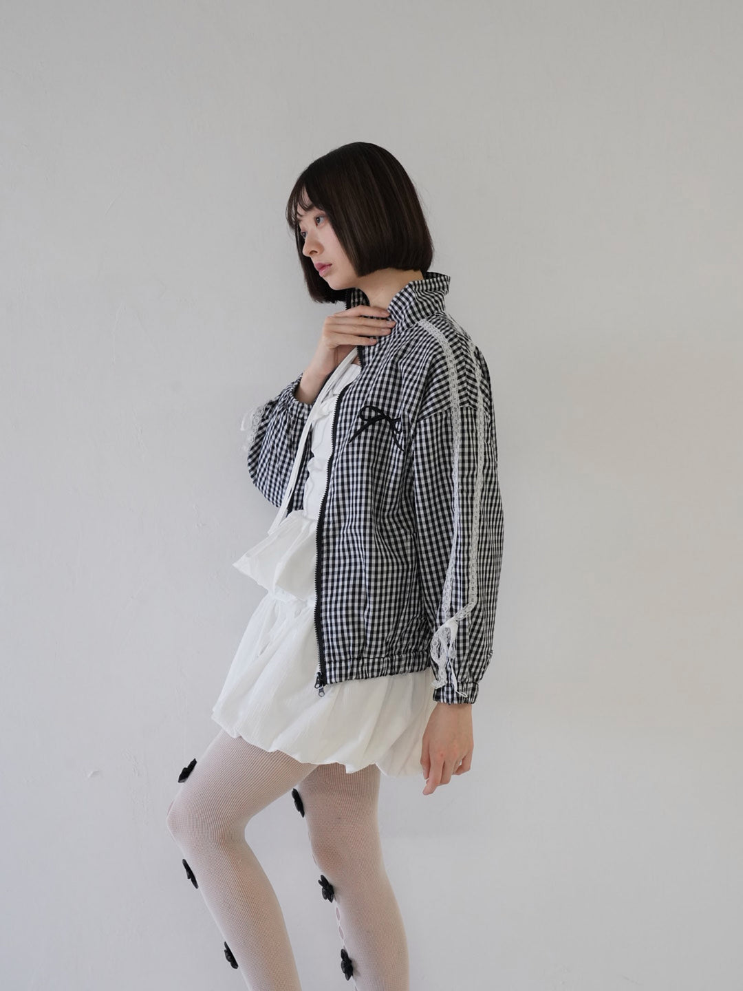 side lace line blouson