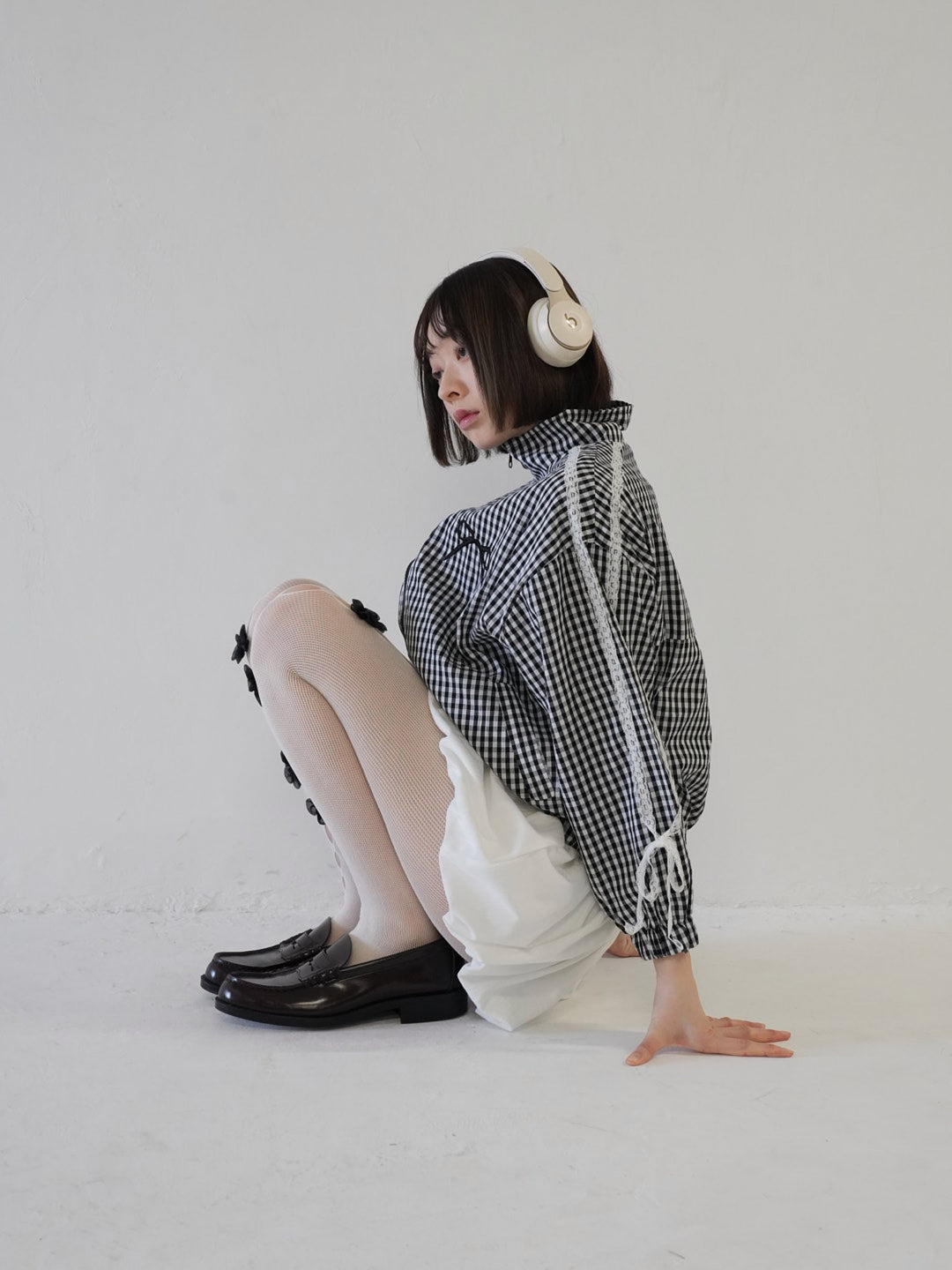 side lace line blouson