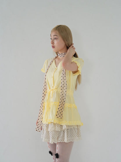 hem frill blouse