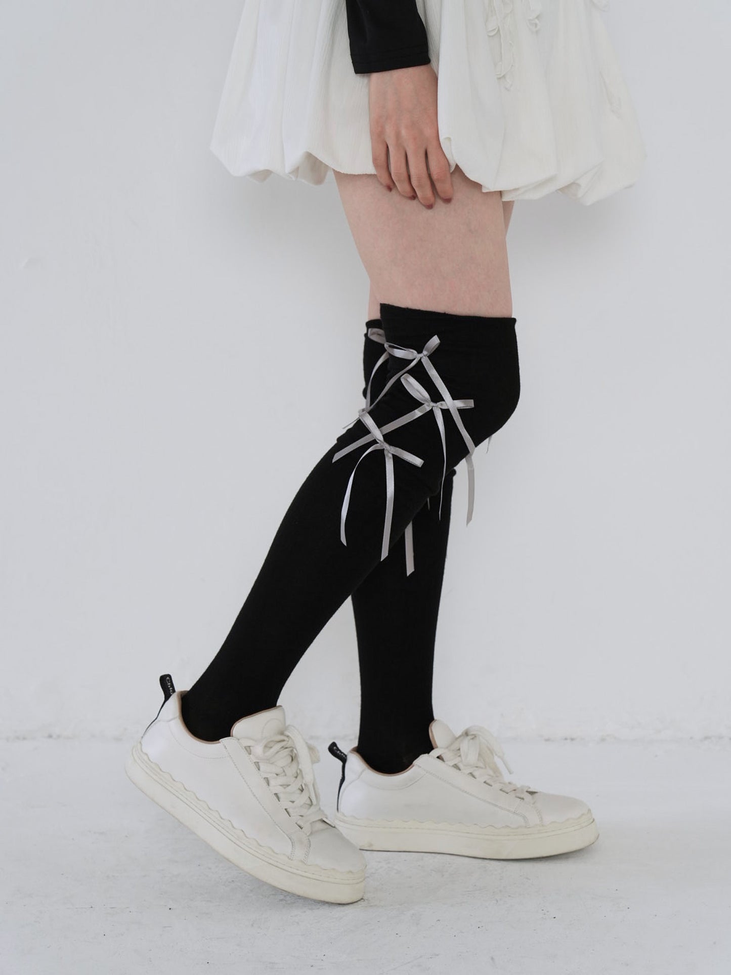 slouchy tie-up thigh socks