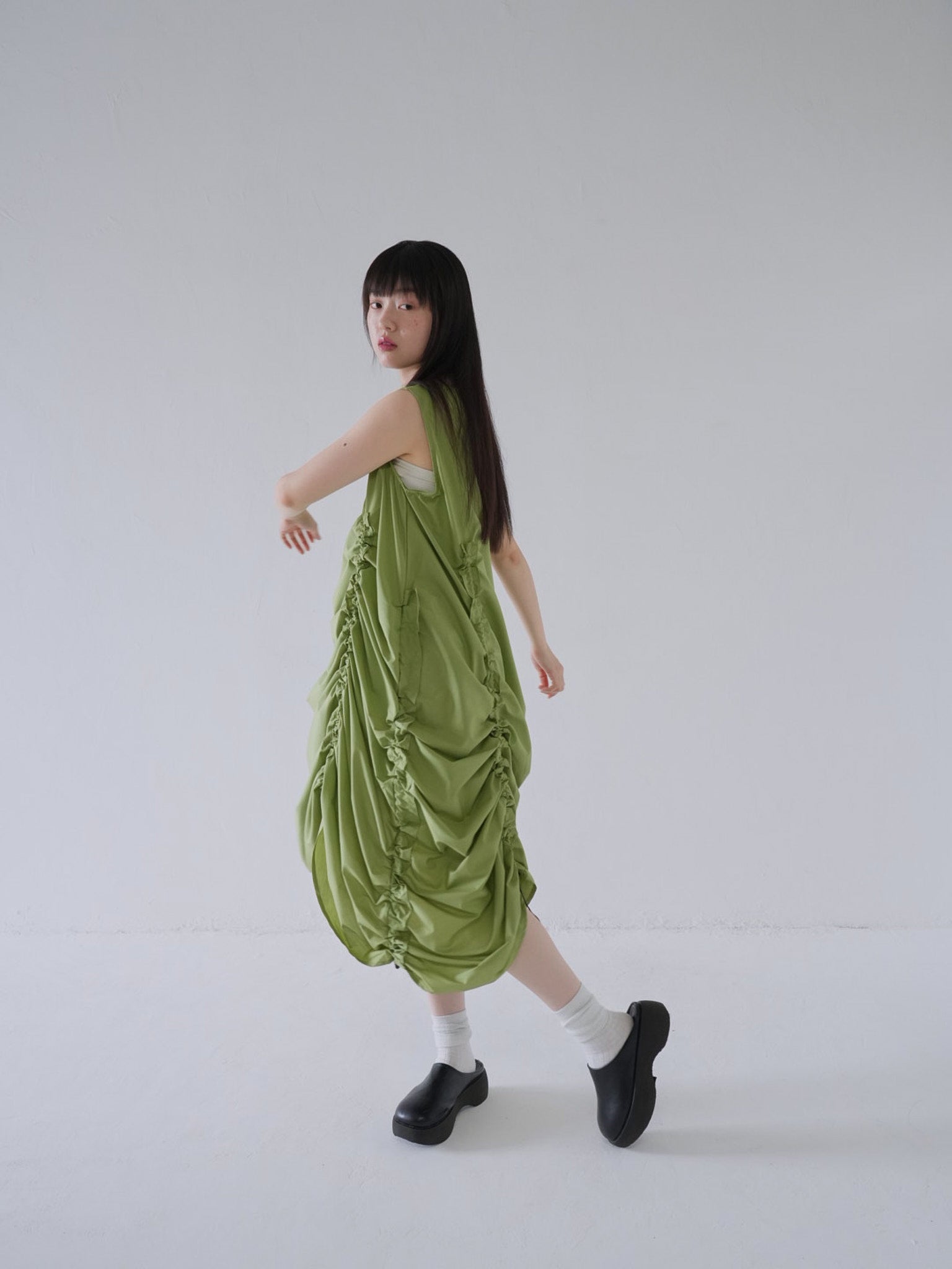 uenui DRAWSTRING BALLOON MAXI DRESS グリーン drawstring balloon maxi dress – Uenui