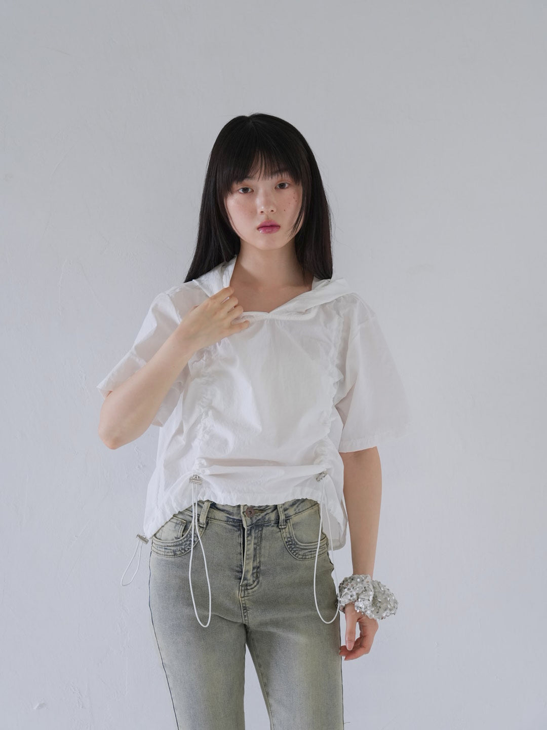 hooded drawstring crop tee