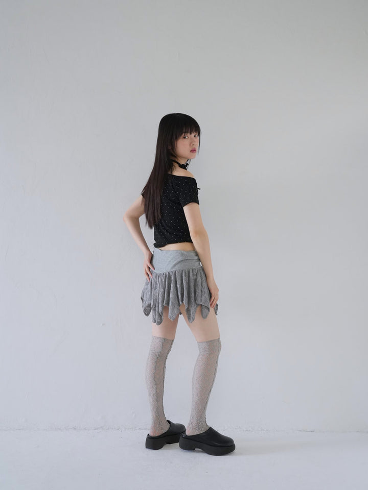 dot ribbon neck tee
