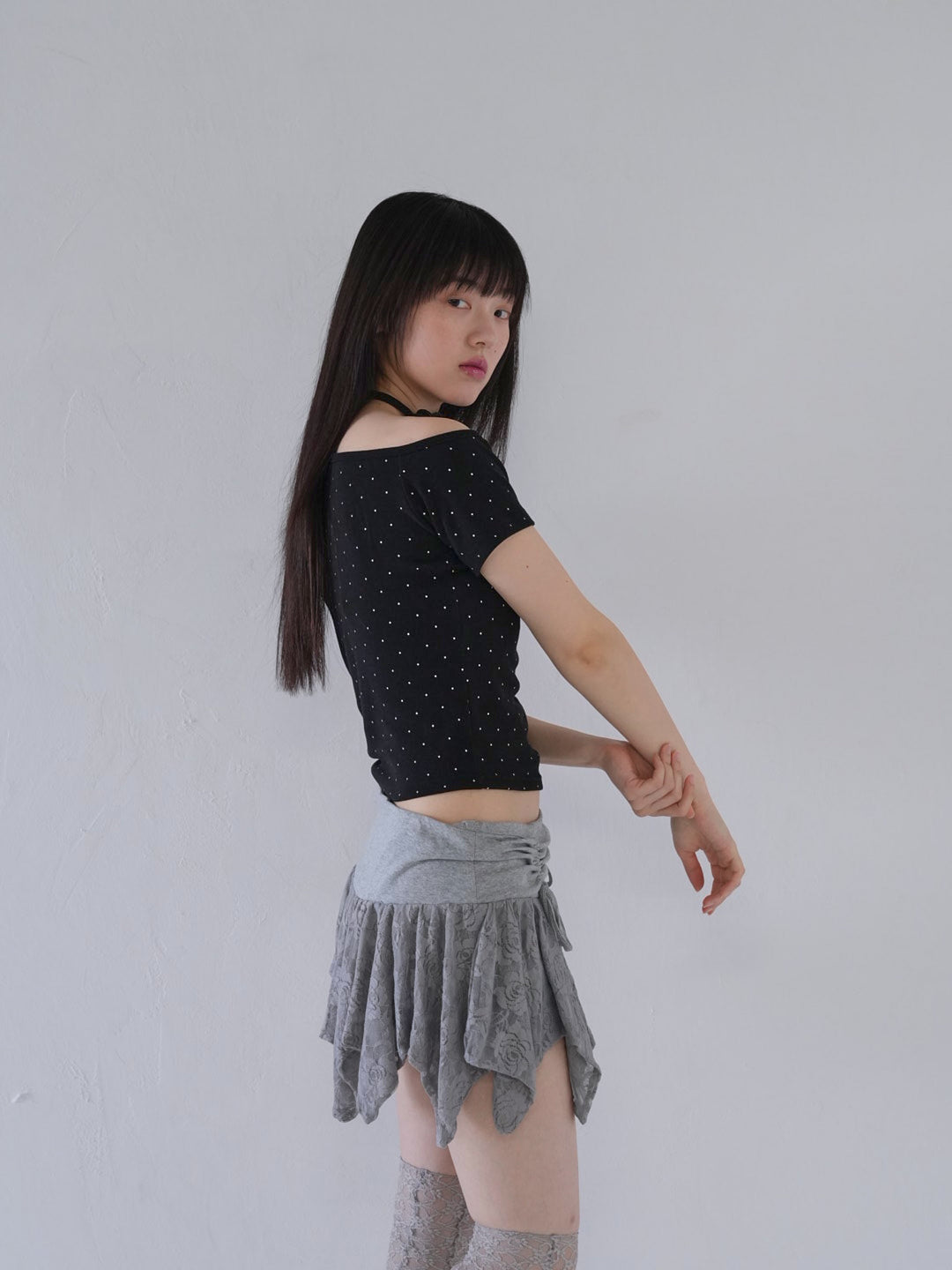 dot ribbon neck tee