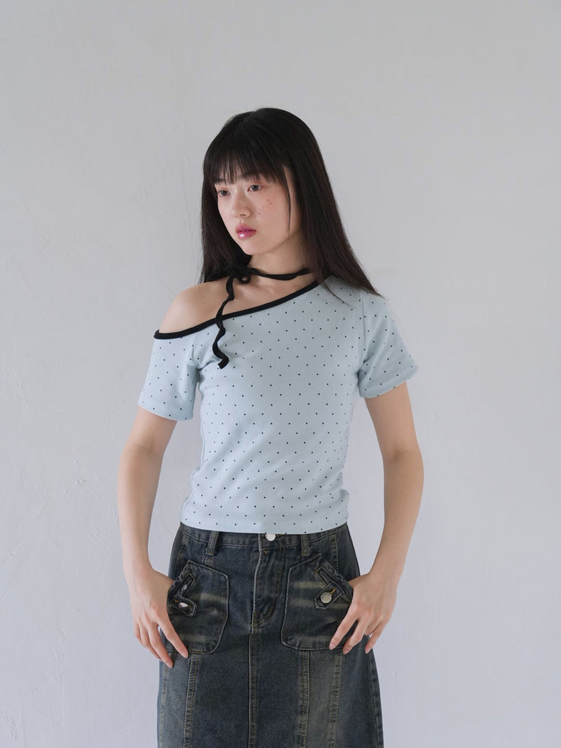 dot ribbon neck tee