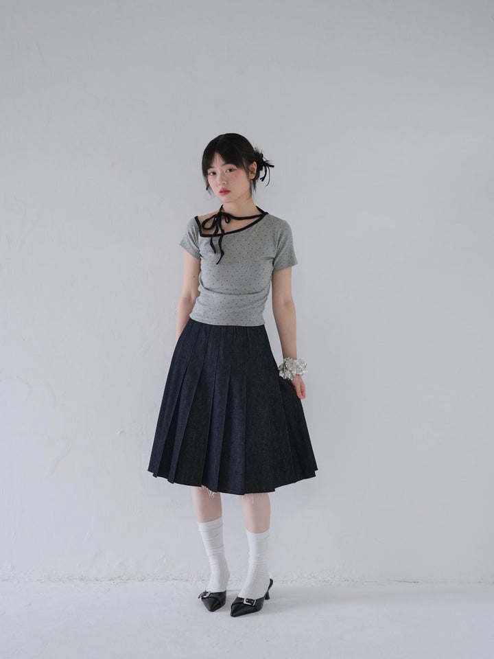 dot ribbon neck tee