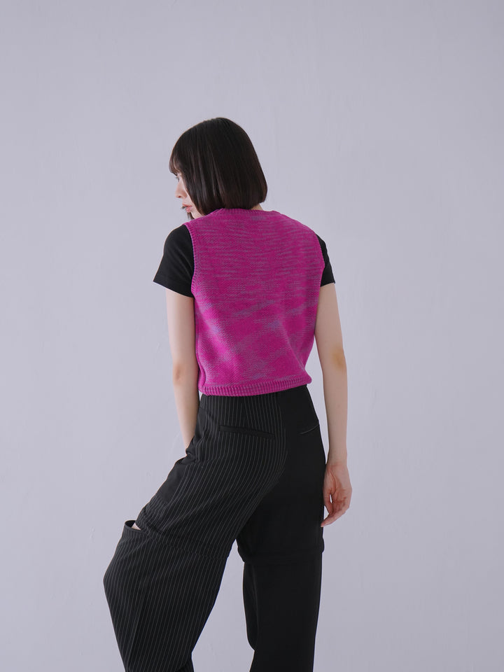 【9月10日発送予定】embroidery logo knit vest