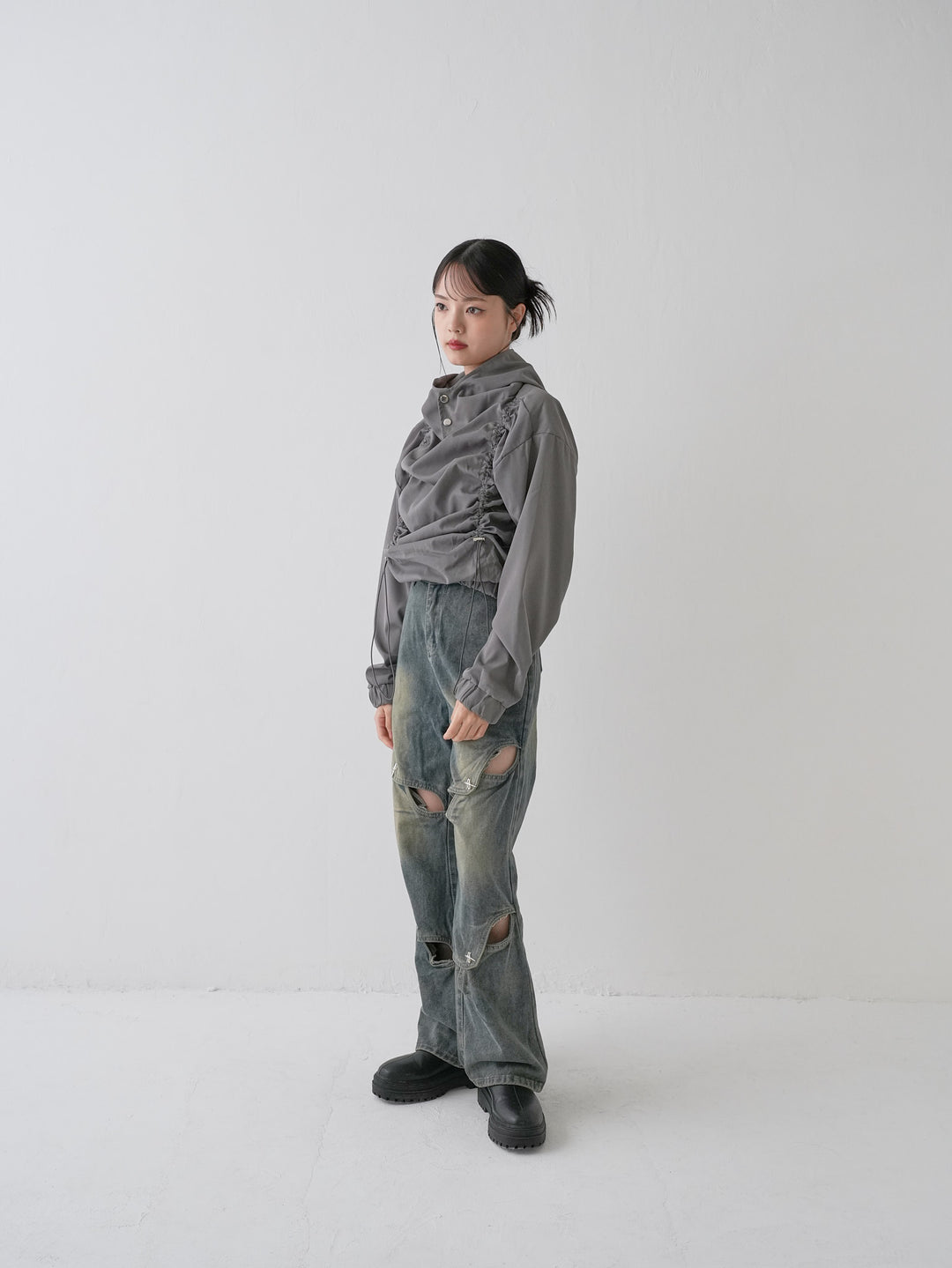 【9月10日発送予定】drawstring gather hoodie
