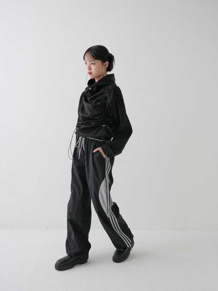【9月10日発送予定】drawstring gather hoodie