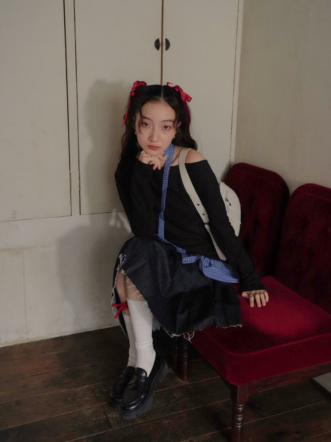 layered check offshoulder tee