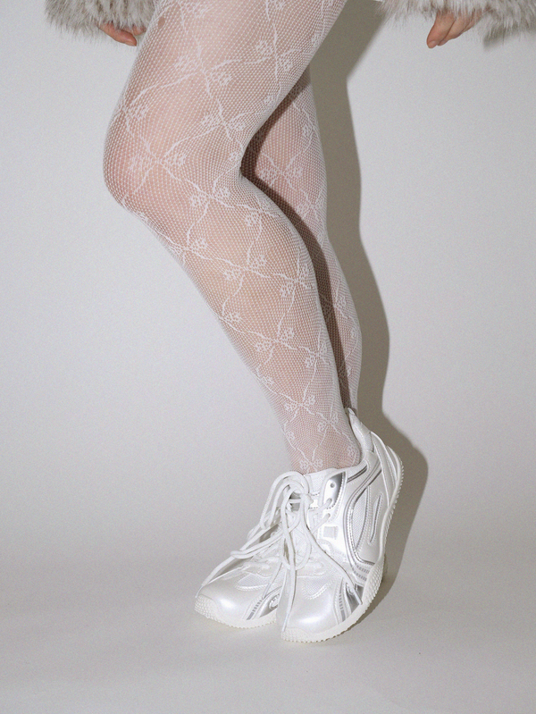 metal sneaker