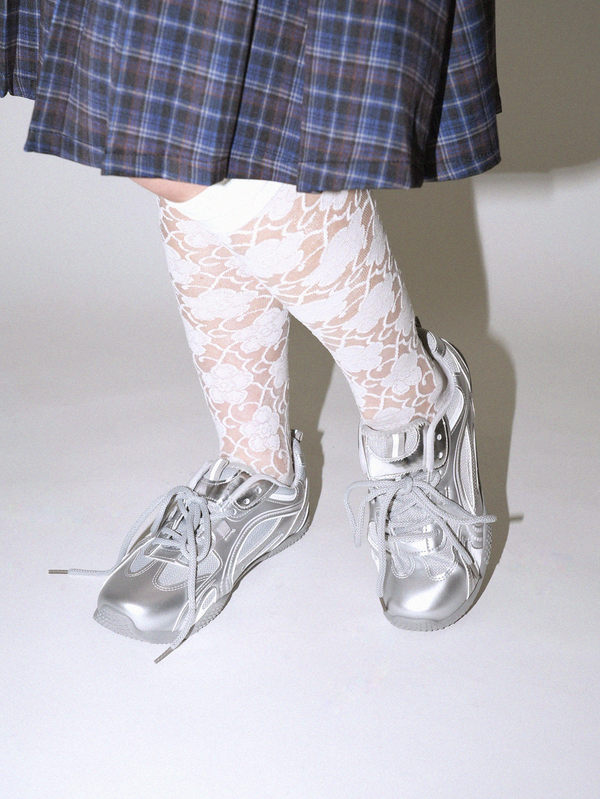 metal sneaker