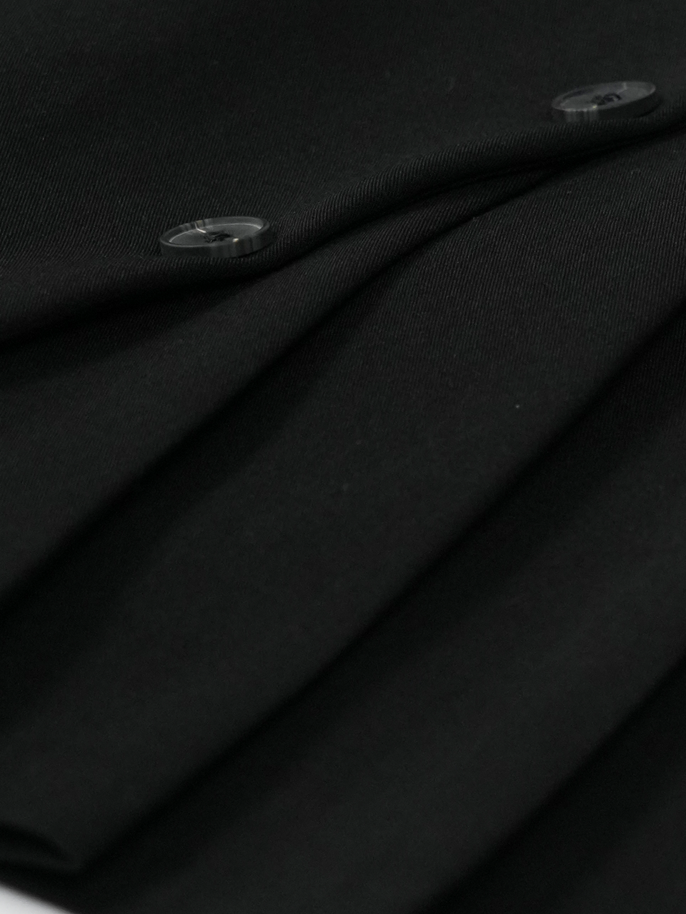 slanting button trapezoid skirt